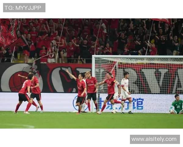 赛后分析：深圳足球队与成都足球队的战术配合与表现评估